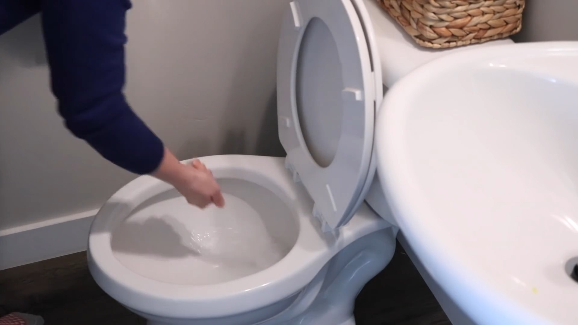 Baking Soda Cleaning Hacks