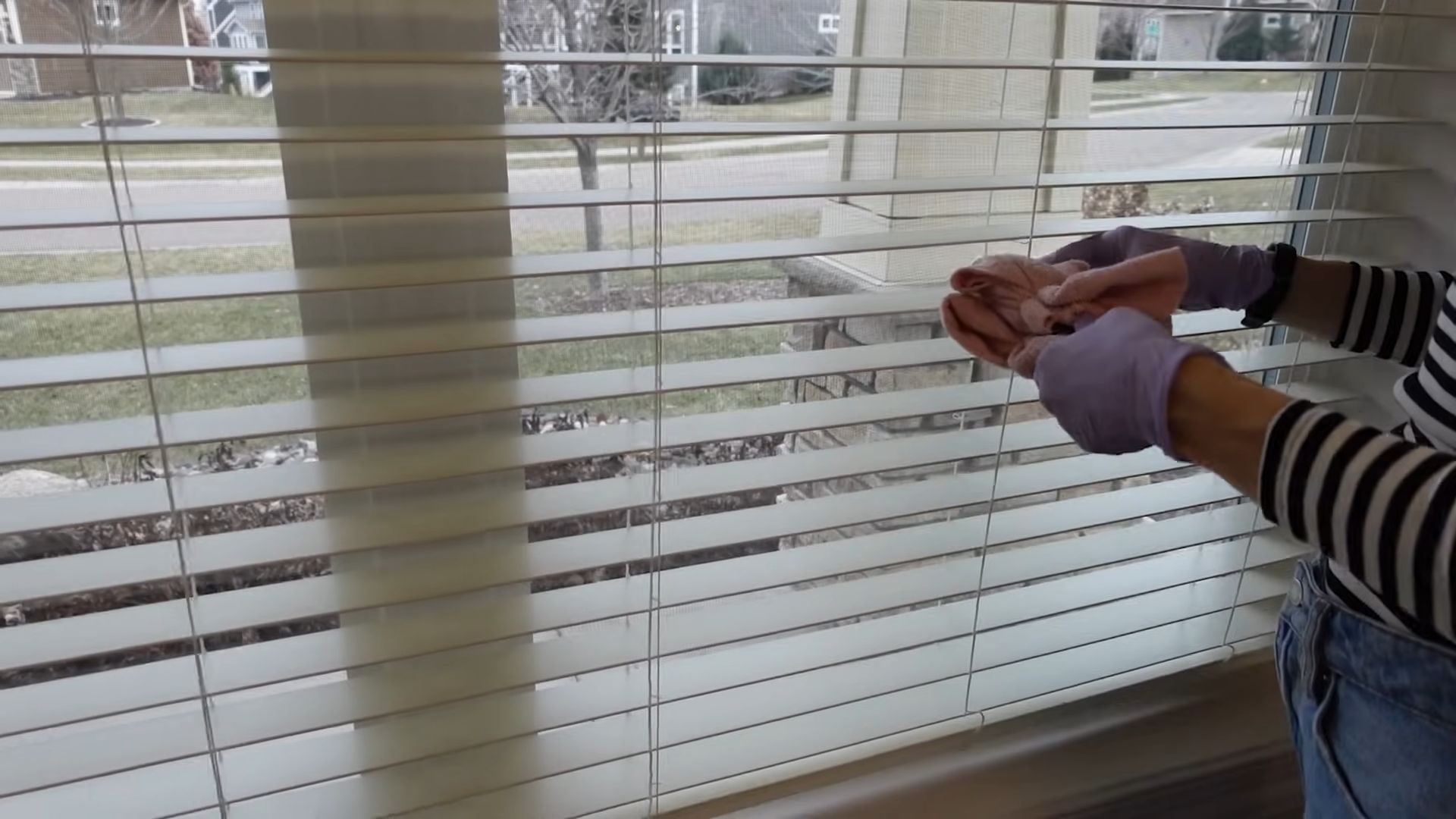 Clean Blinds with Tongs